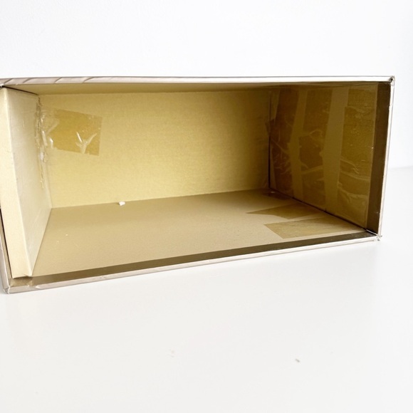 Christies Six Volume Auction Catalog, Yves Saint Laurent and Pierre Berge, 2009 - Picture 14 of 15